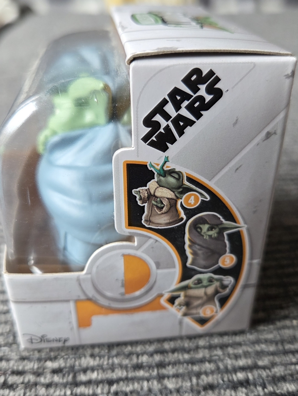 Star Wars The Child (Grogu) Collectible Figure - Picture 3 of 4